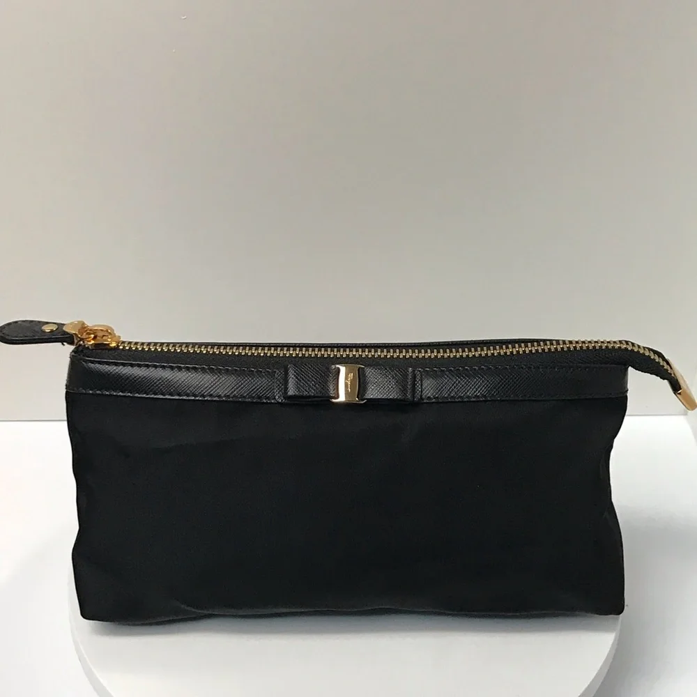 Salvatore Ferragamo Vara Ribbon Nylon/Leather Cosmetic Bag 😍🖤